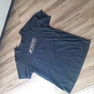 Fabletics Front Row Athletic tee - size Large - used